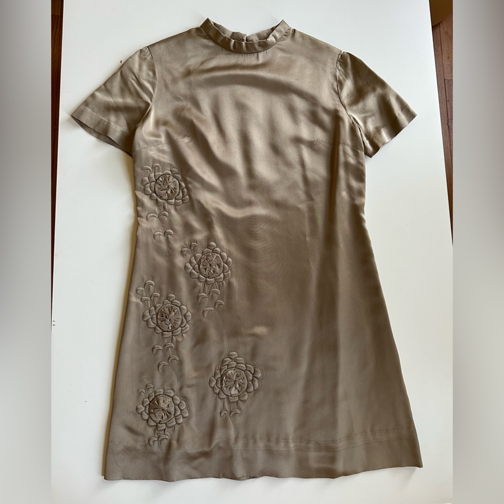 Vintage Taupe Silk Minidress, Quilted Flowers, Size Small
